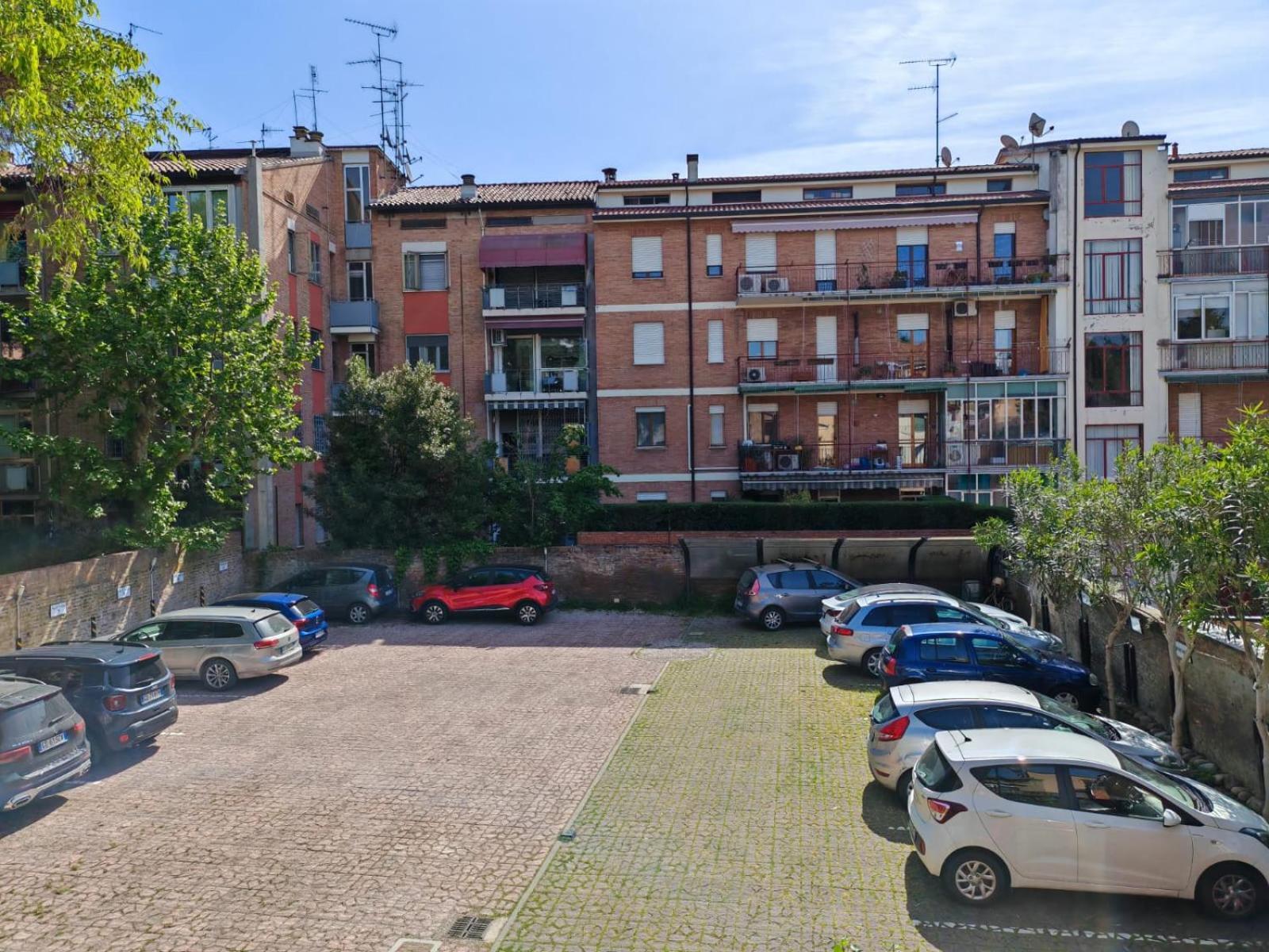 Alkimia Smart Rooms Ferrara Exterior photo